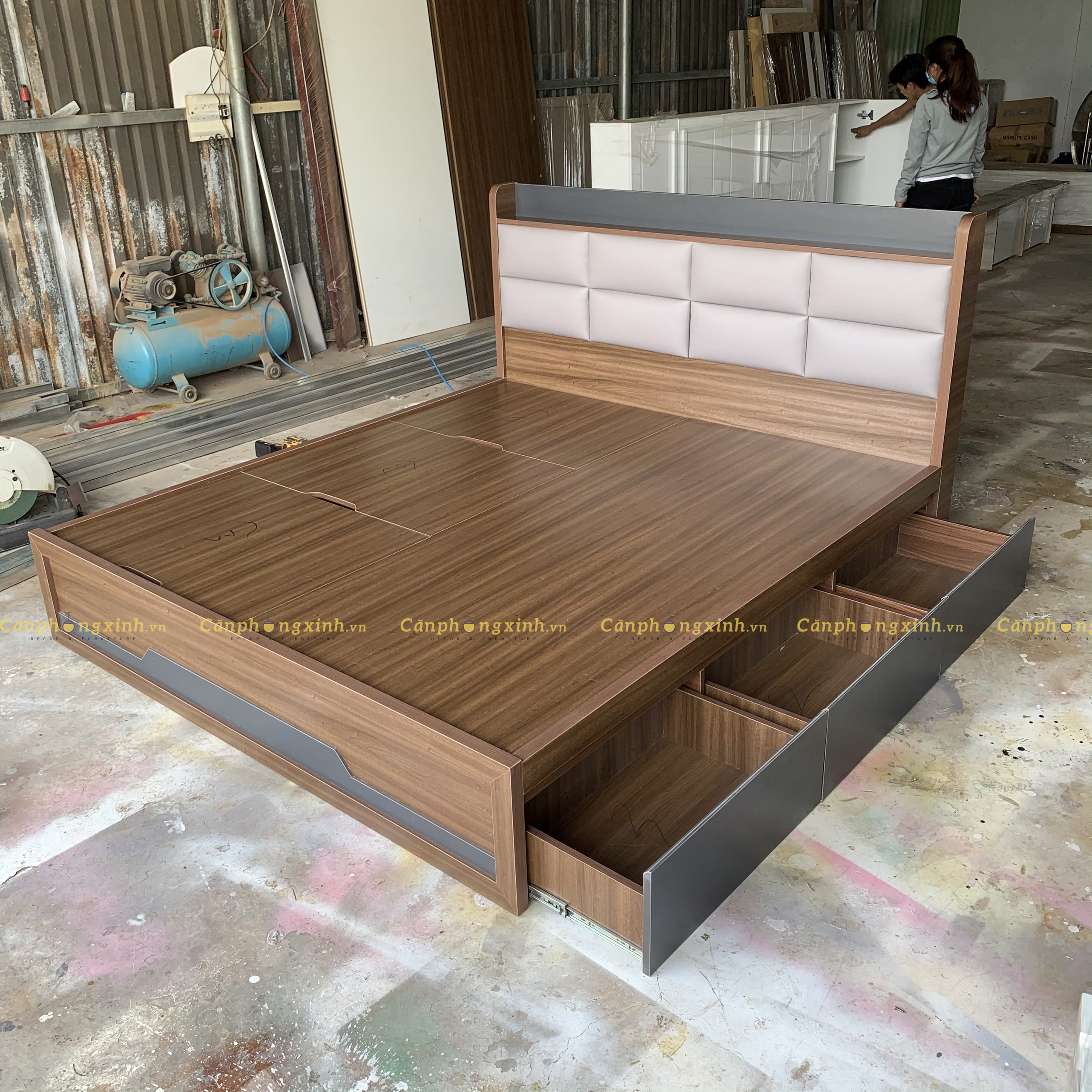 Giường ngủ thông minh CPX-G13, có kệ đầu giường, có hộc âm và hộc kéo đa năng