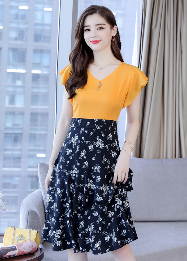 Set Áo Nữ Và Chân Váy Tầng In Hoa BY7004 - Vàng