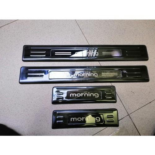Bộ 8 ốp bậc trong ngoài xe Kia morning 2012-2019 mẫu titan