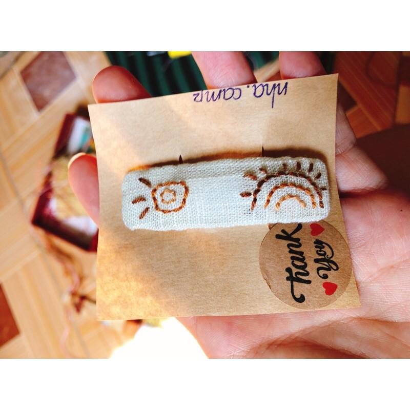 Kẹp tóc thêu tay