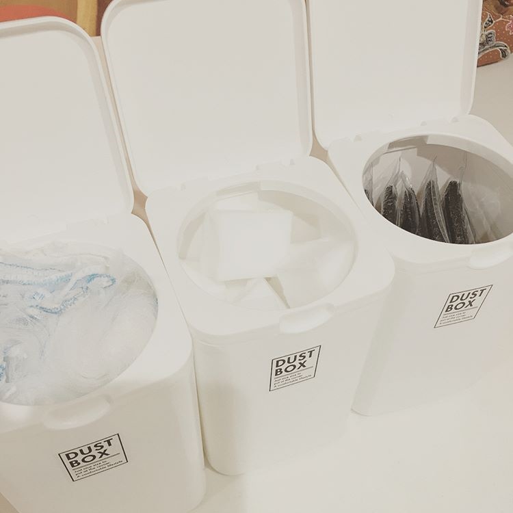 Thùng rác nhựa mini Yamada Dust Box + 01 Bộ chổi & xẻng hót rác Mini Echo Metal - Hàng nội địa Nhật Bản