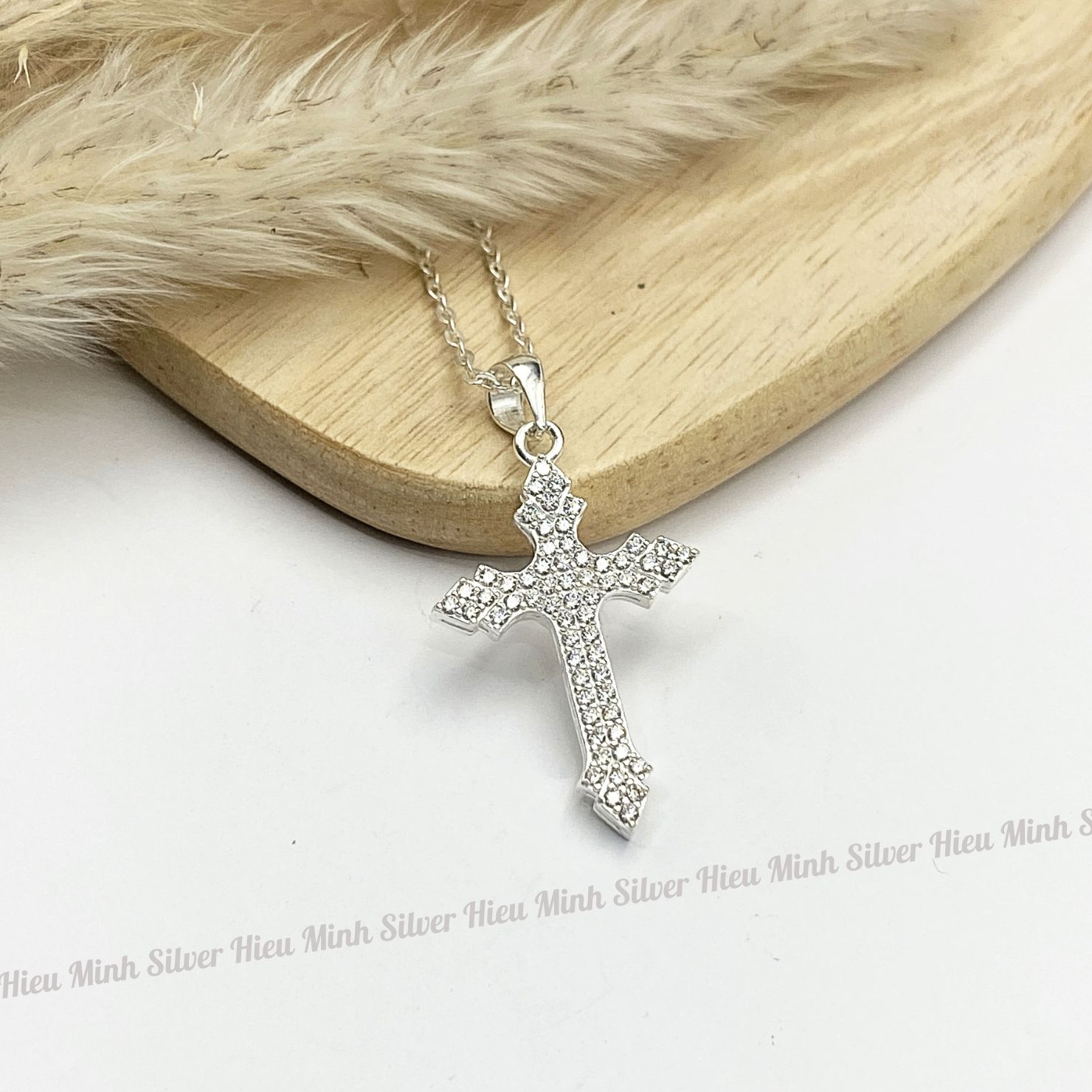 Dây Chuyền Bạc Ta Hình Thánh Giá Đính Đá Chính Hãng Bạc Hiểu Minh DMD536