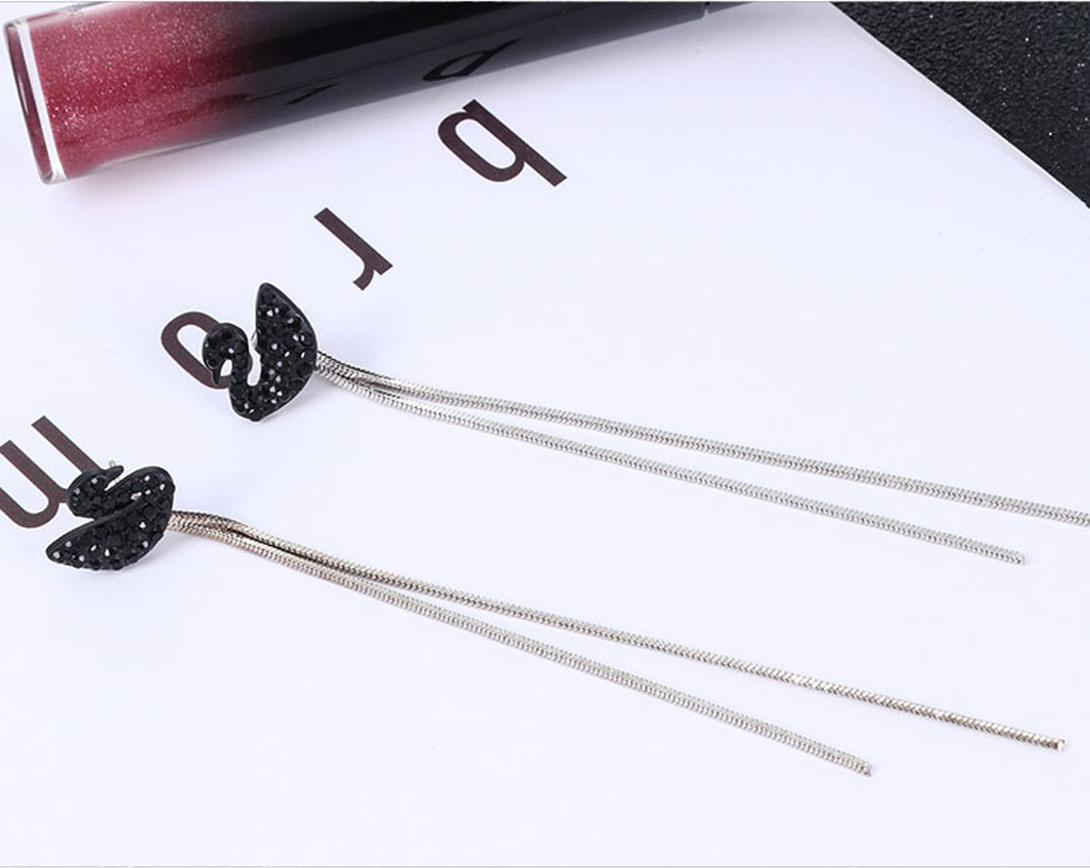 Bông tai thiên nga đen dáng dài Style Hàn Quốc