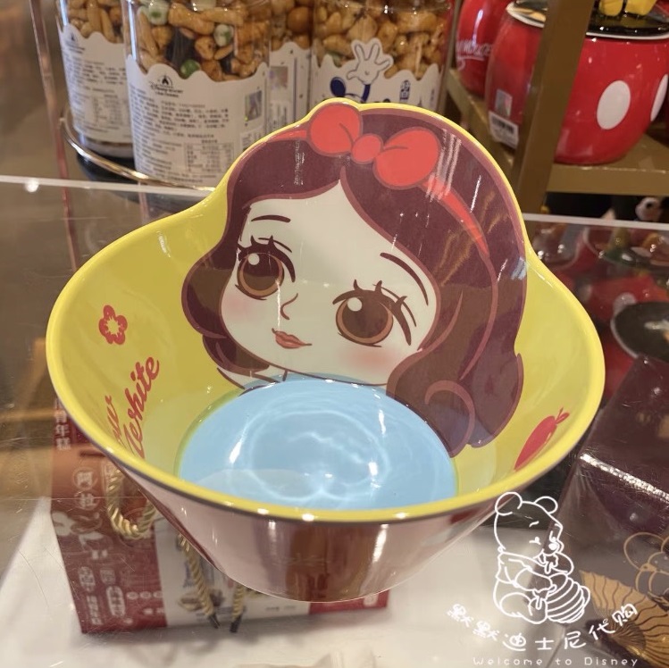 Chén ăn nhựa Melamine hình công chúa bạch tuyết Snow White Princess nổi 3D màu vàng cho bé gái - 78VNDP2479