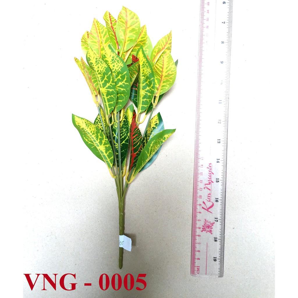 Hoa giả trang trí - Cây giả trang trí tường cây, nhà cửa, cắm chậu - VNG-0005
