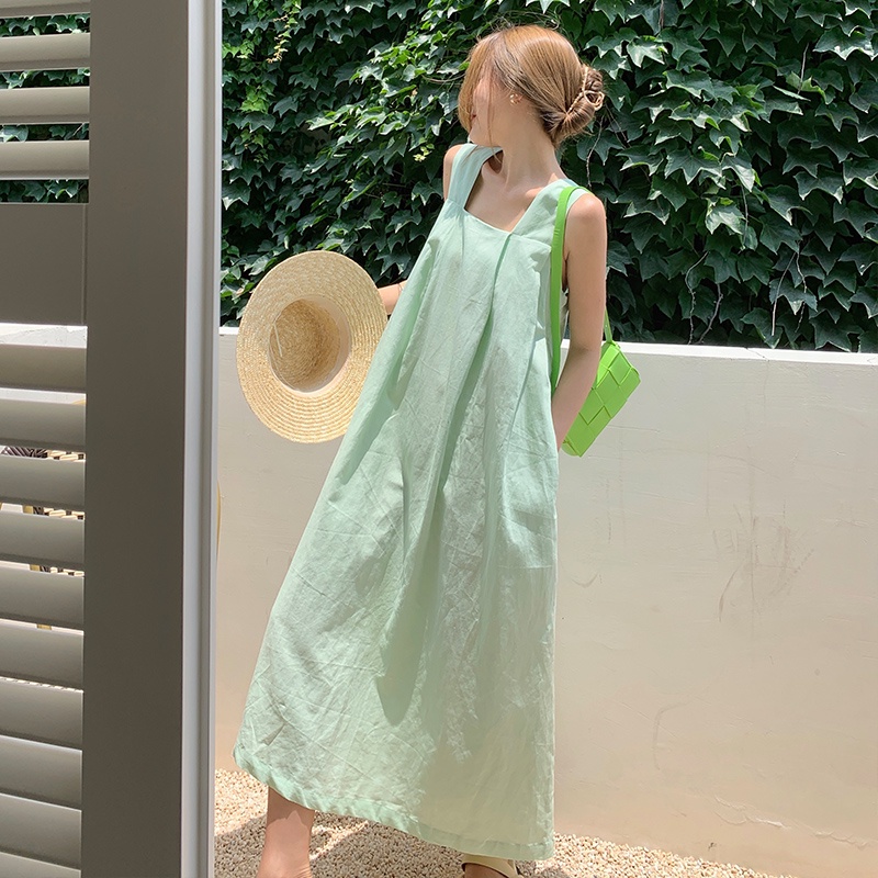 Đầm 2 dây bản to dáng dài, váy bầu bí đi biển phom rộng màu xanh mát mẻ
