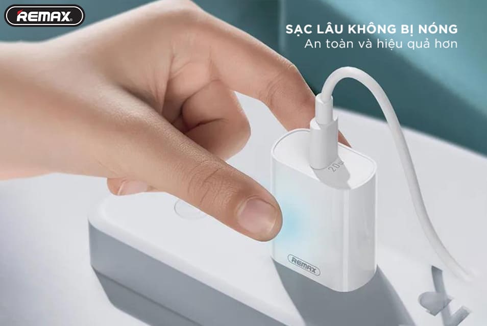 Củ Sạc Nhanh PD REMAX RP-U70 20W - Hàng Chính Hãng