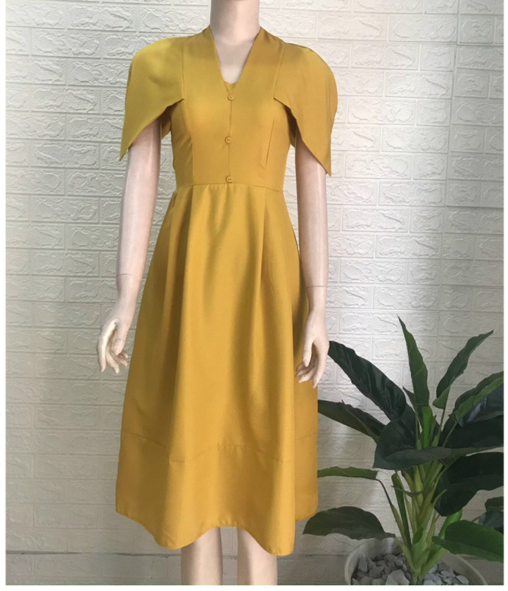 Đầm xòe vàng tay xẻ cách điệu may kỹ chuẩn shop, TF06042250