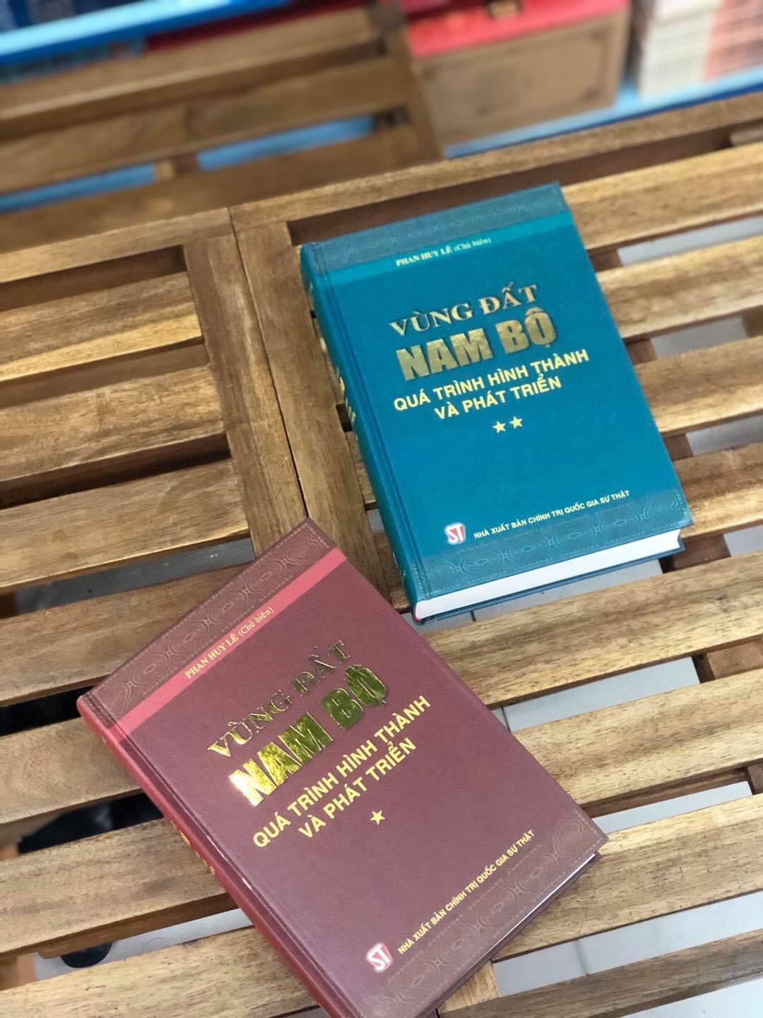 [hộp bìa cứng] Vùng Đất Nam Bộ: Quá Trình Hình Thành Và Phát Triển - Giáo sư Phan Huy Lê chủ biên