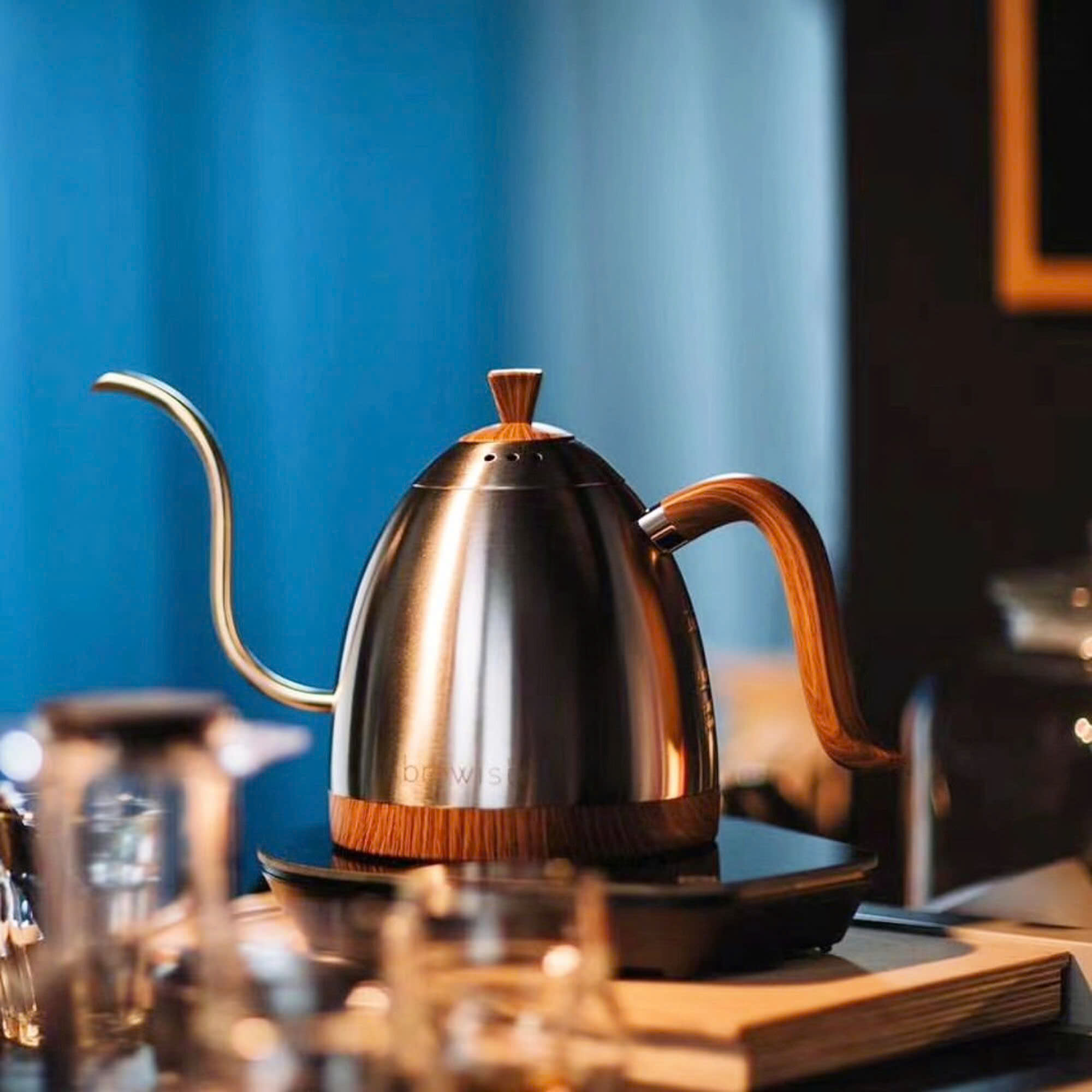 Hàng chính hãng ấm đun rót cà phê Brewista Artisan 600ml Gen 3 Pro 1500w