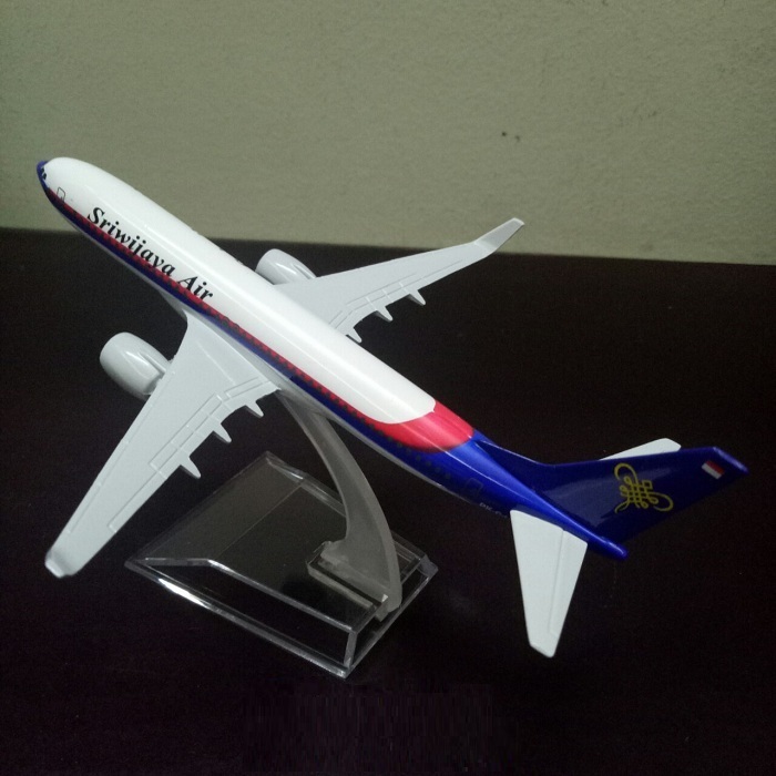 Mô hình máy bay tĩnh B737 Sriwijaya Air 16cm