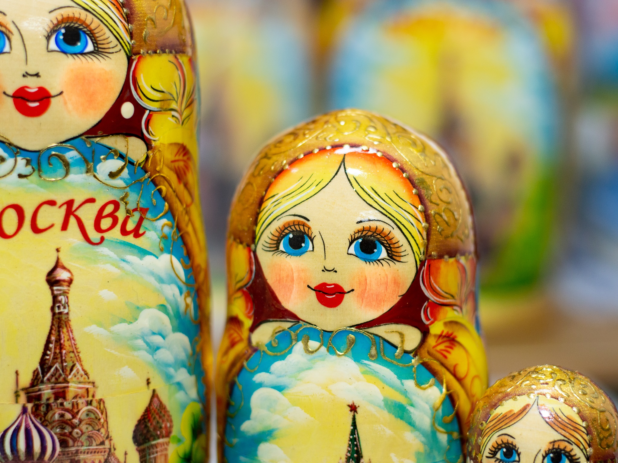 BỘ BÚP BÊ MATRYOSHKA 7 LỚP CAO 21CM VẼ HOA VĂN "PHONG CẢNH MOSKVA"