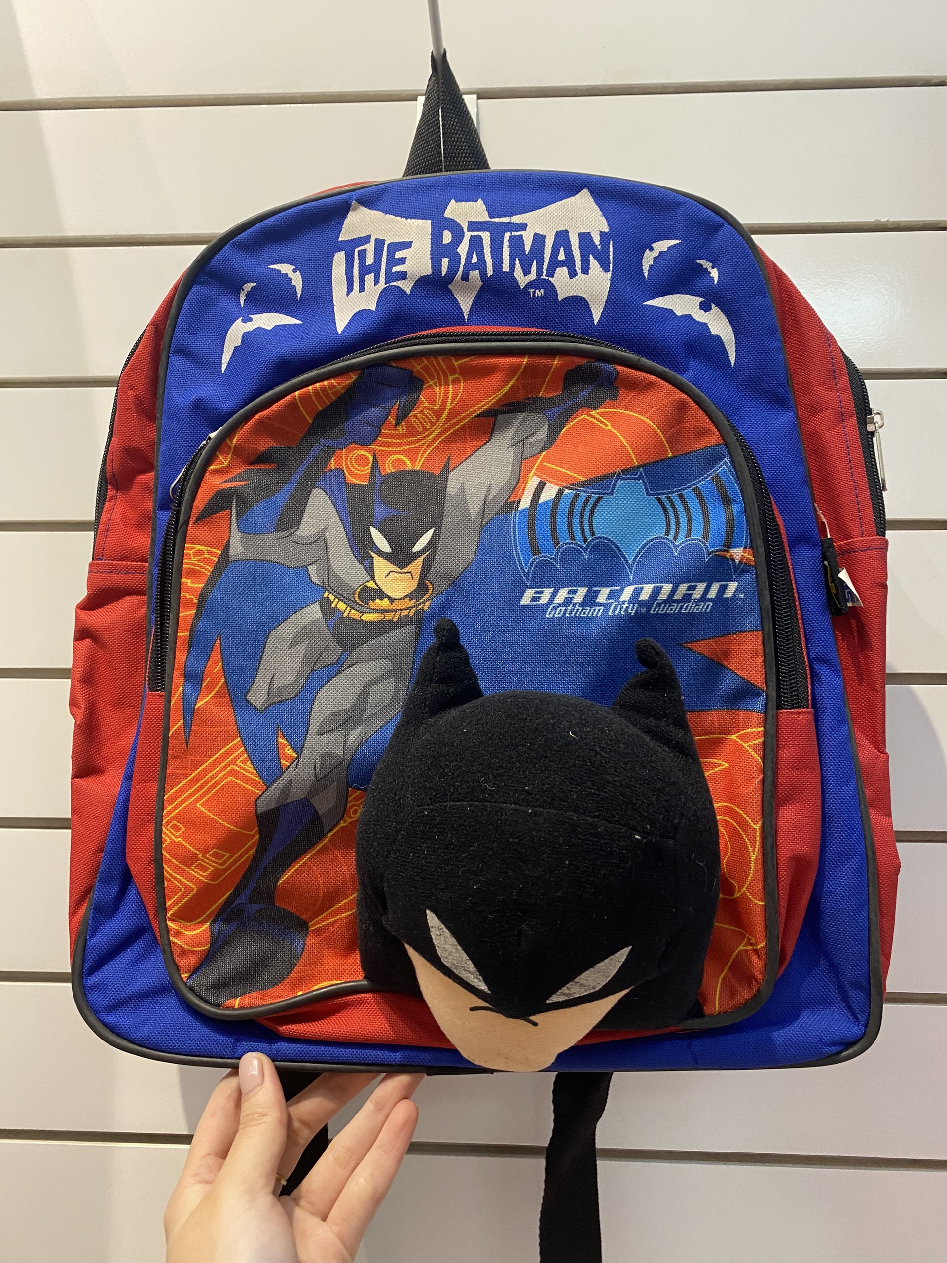 Balo 14'' 2 ngăn hình người dơi Batman mặt nổi màu xanh đỏ cho học sinh bé trai - B5611698-B
