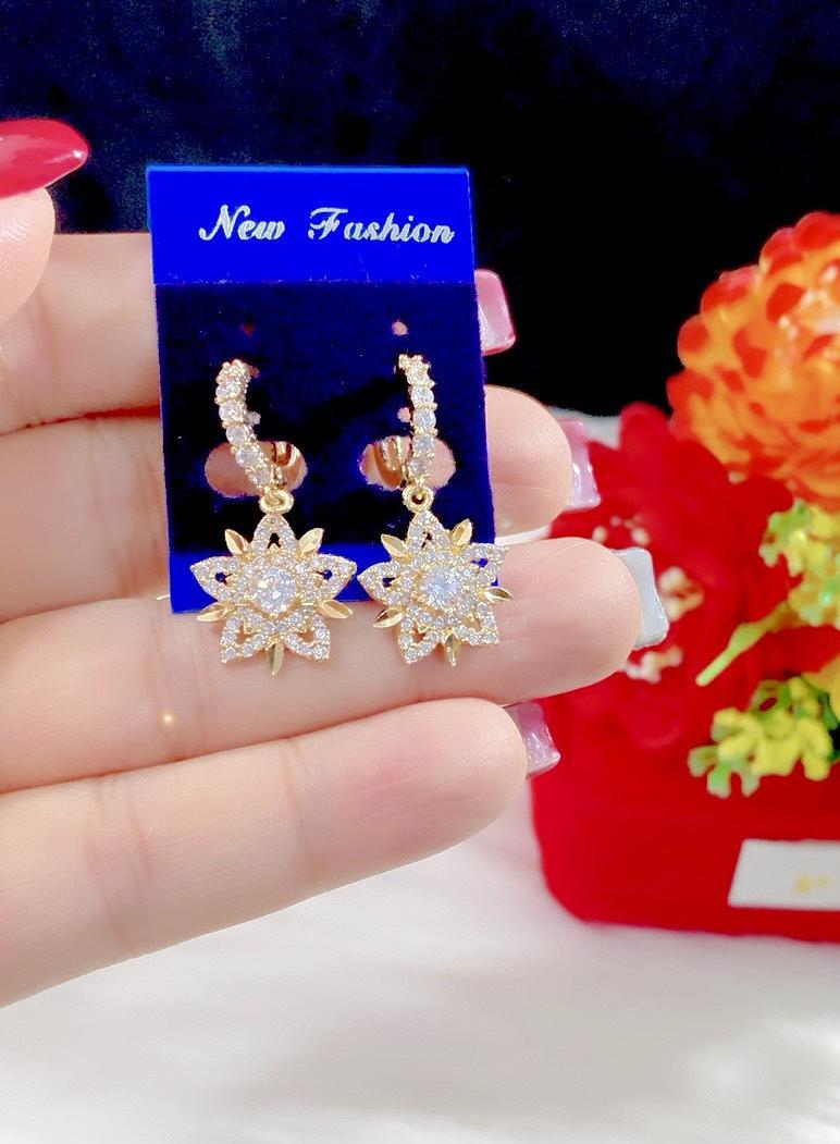 Bông tai nữ tòn ten đính xoàn mạ 18k cao cấp P12