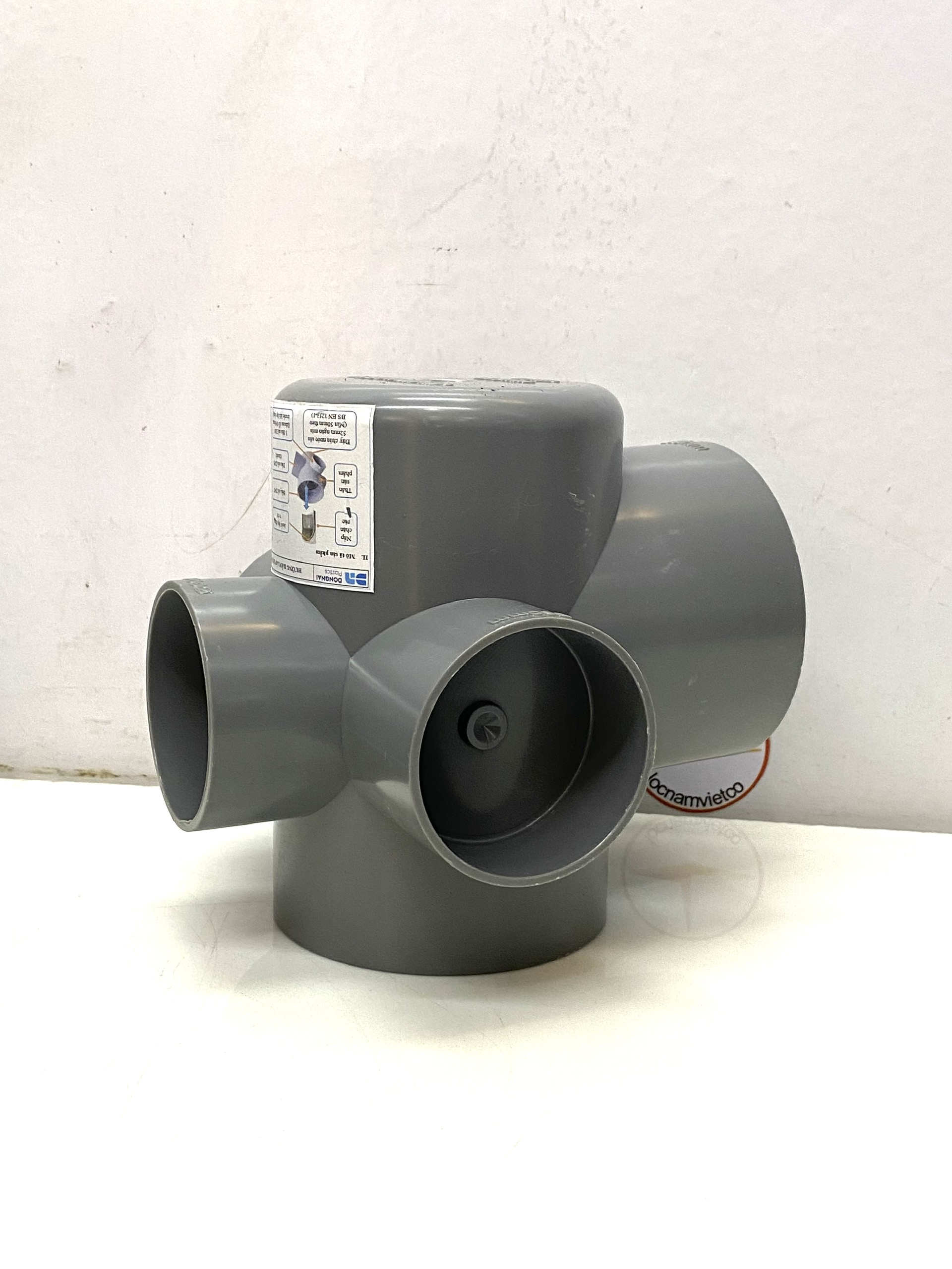 Gom nước thoát sàn 90-90-60-60-60 nhựa PVC