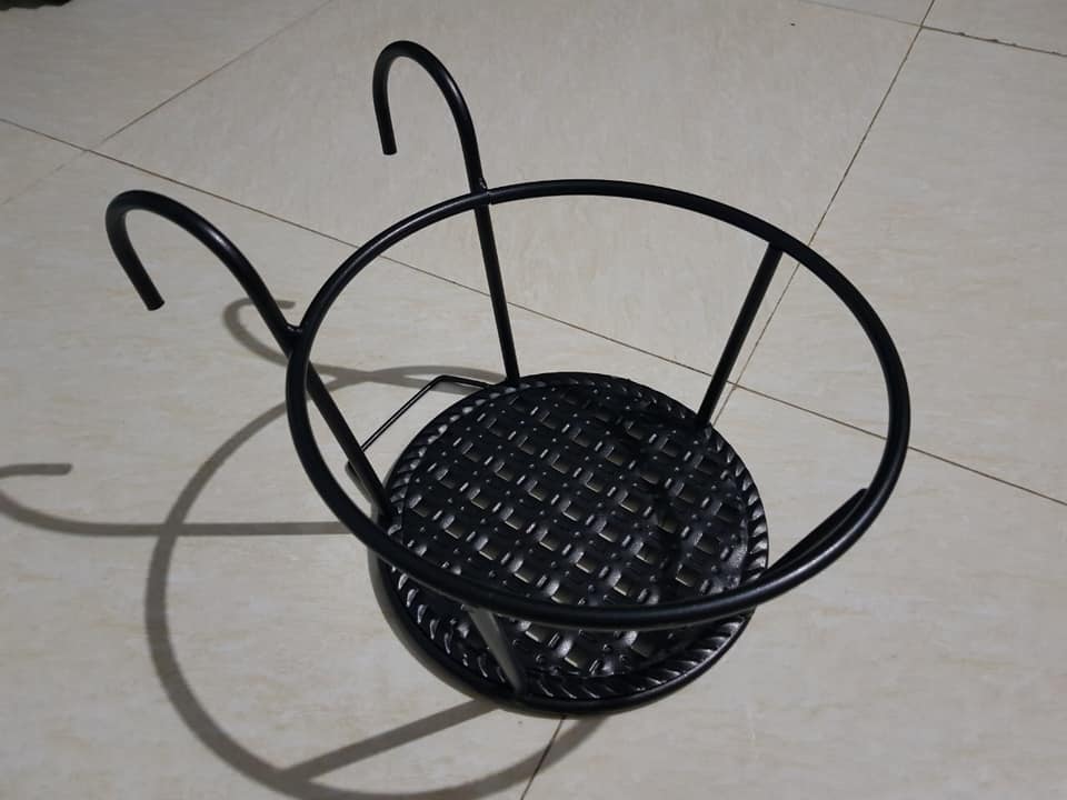Set 3 kệ để hoa ban công có móc treo bằng sắt - mầu đen