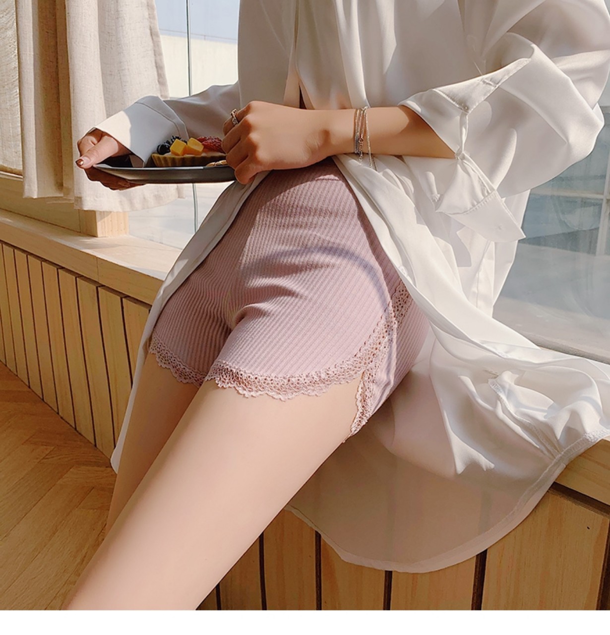 Quần mặc váy cotton gân tăm viền ren thông hơi thoáng khí