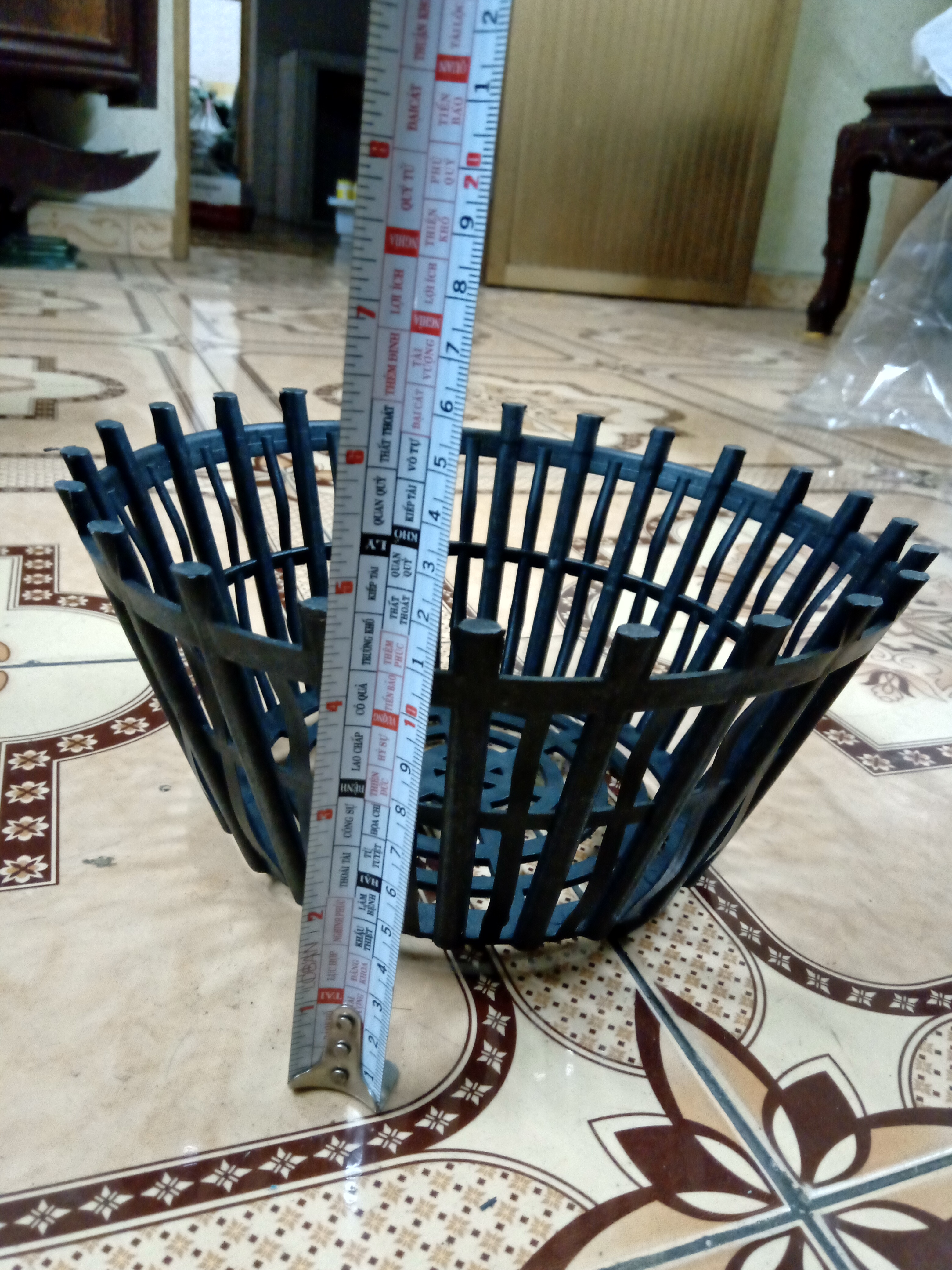 5 Chậu Nhựa Giả Gỗ Trồng Lan Fi 25 Có Nan Phụ Màu Đen Kích Thước Đường Kính miệng 25 cm, đường kính đáy: 16cm, cao 13 cm