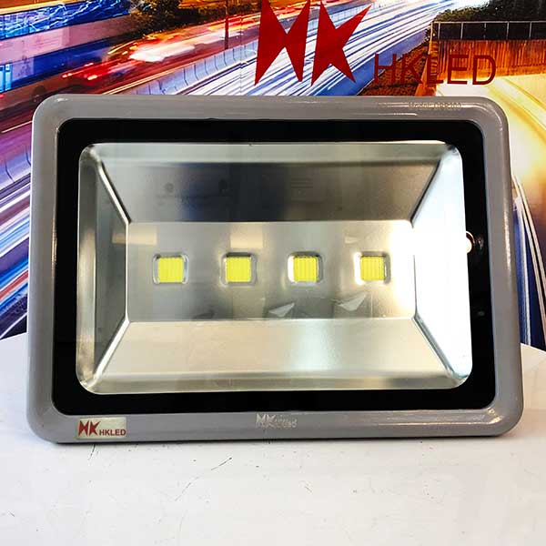 Đèn pha LED ngoài trời HKLED pha rọi 200W