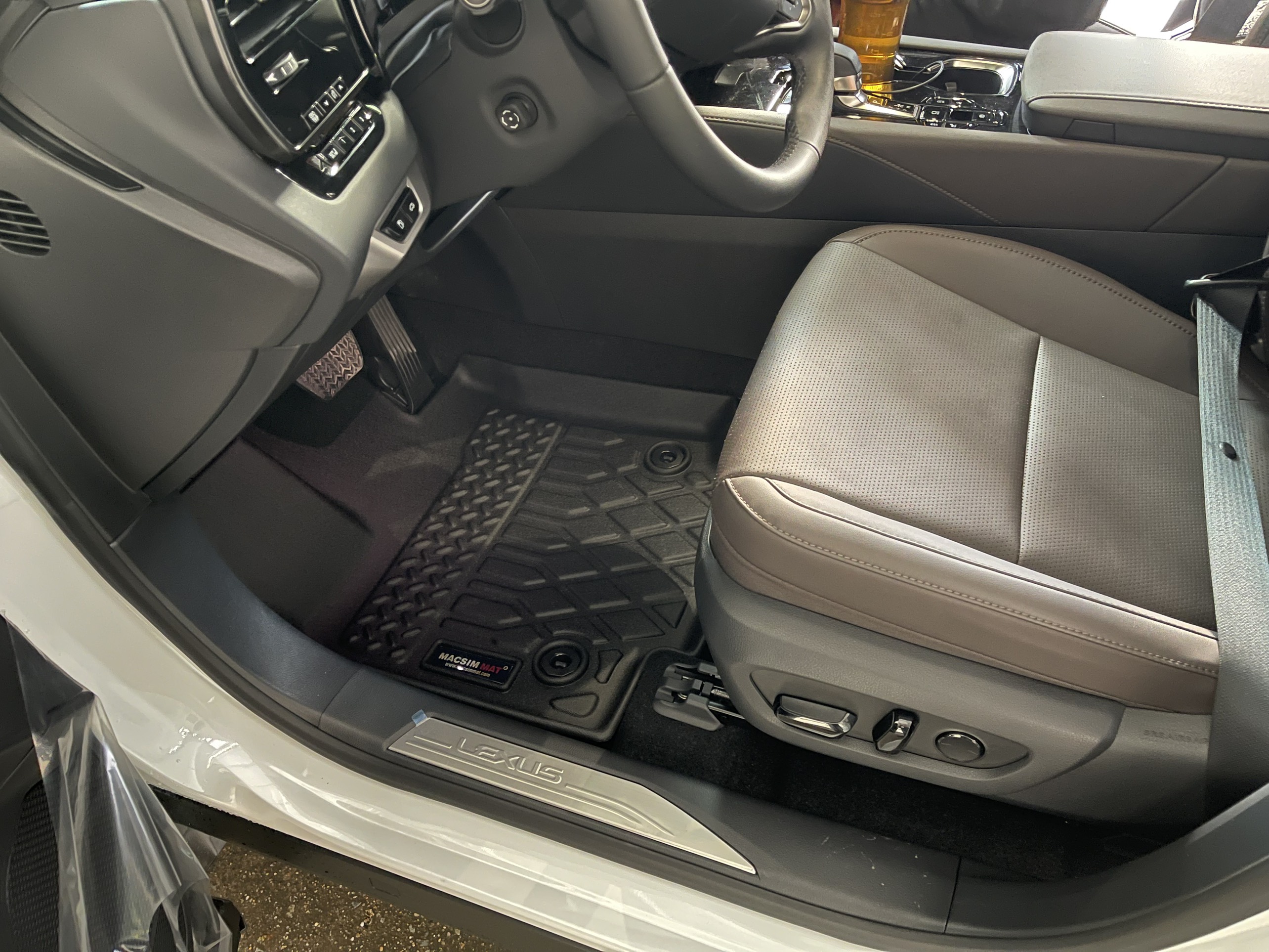 Thảm lót sàn ô tô nhựa TPE Lexus RX 2023  Nhãn hiệu Macsim