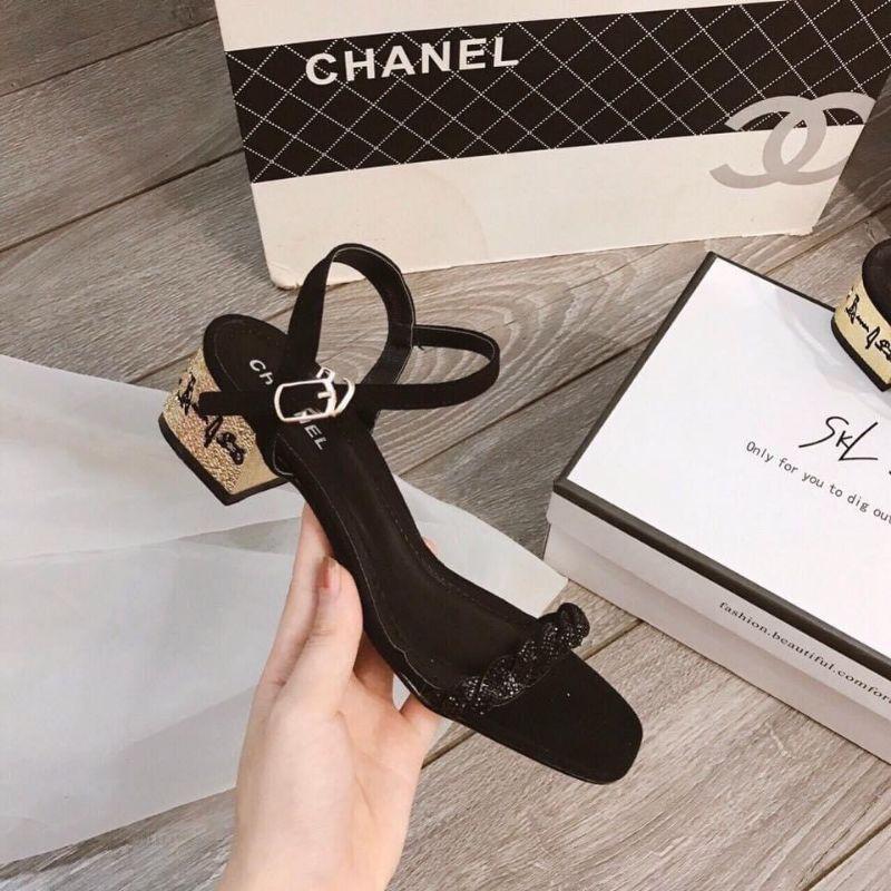 SANDAL DA LỘN QUAI VIỀN ĐÁ XOẮN - 4P
