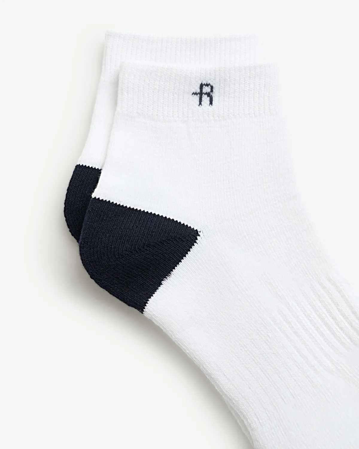 Tất / Vớ ngắn phối gót . Freesize - ROUTINE 10F25SOC002