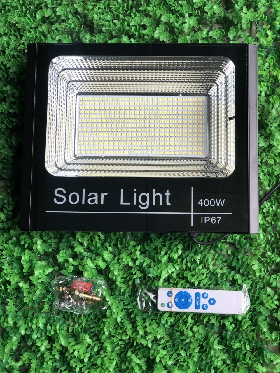 Đèn pha năng lượng mặt trời, đèn led năng lượng ,400w, mẫu công trình 912 led 5730