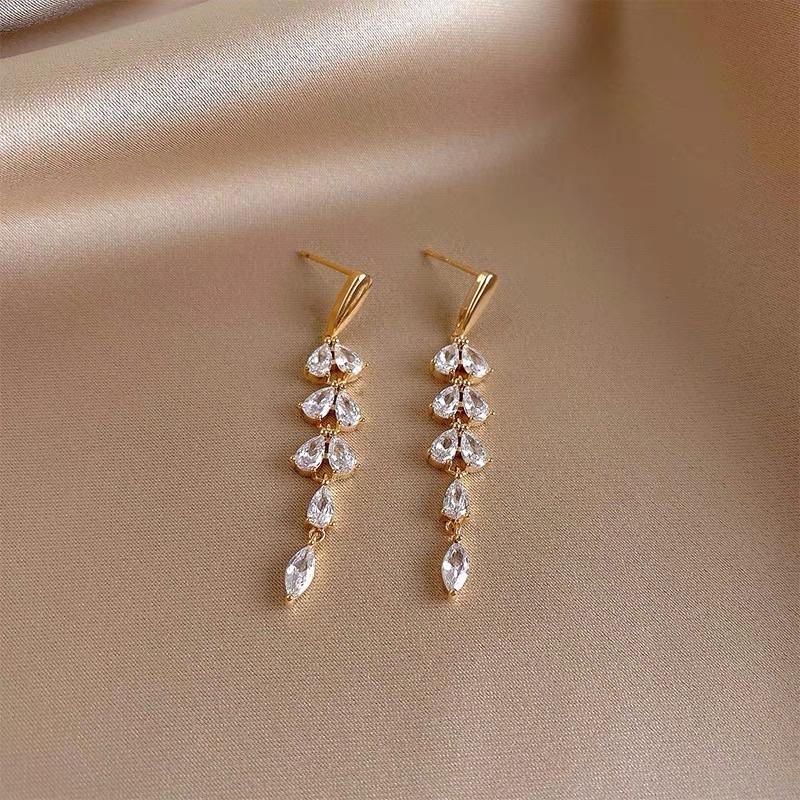 Khuyên tai bông tai nữ dự tiệc ngọc thả sáng đẹp Ring House