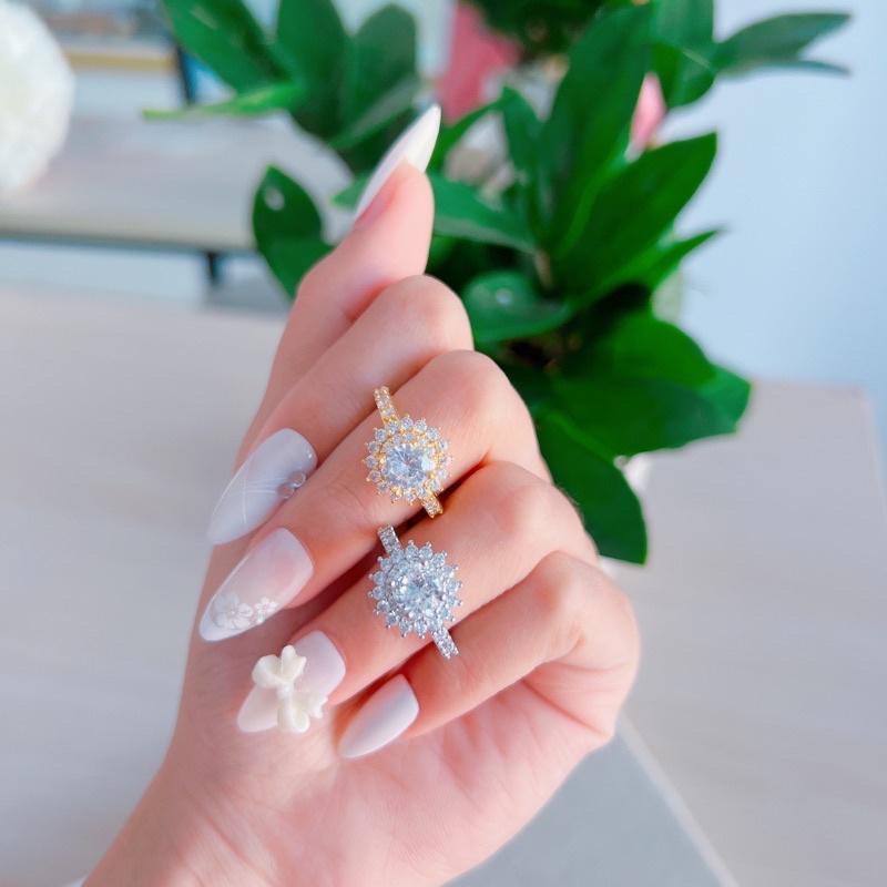 Nhẫn nữ hoa nhí gắn đá siêu sáng Kami
