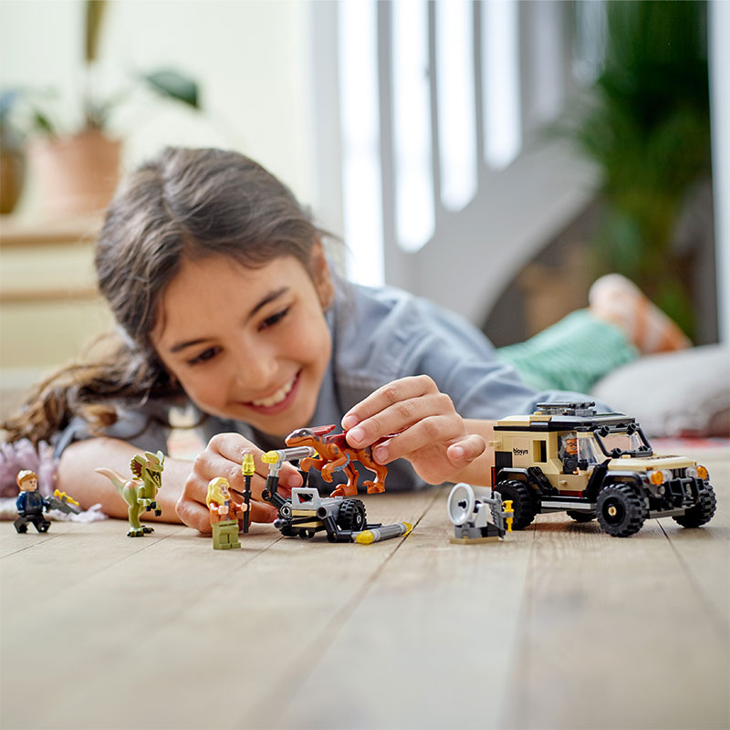Đồ Chơi LEGO Vận Chuyển Khủng Long Pyroraptor & Dilophosaurus 76951