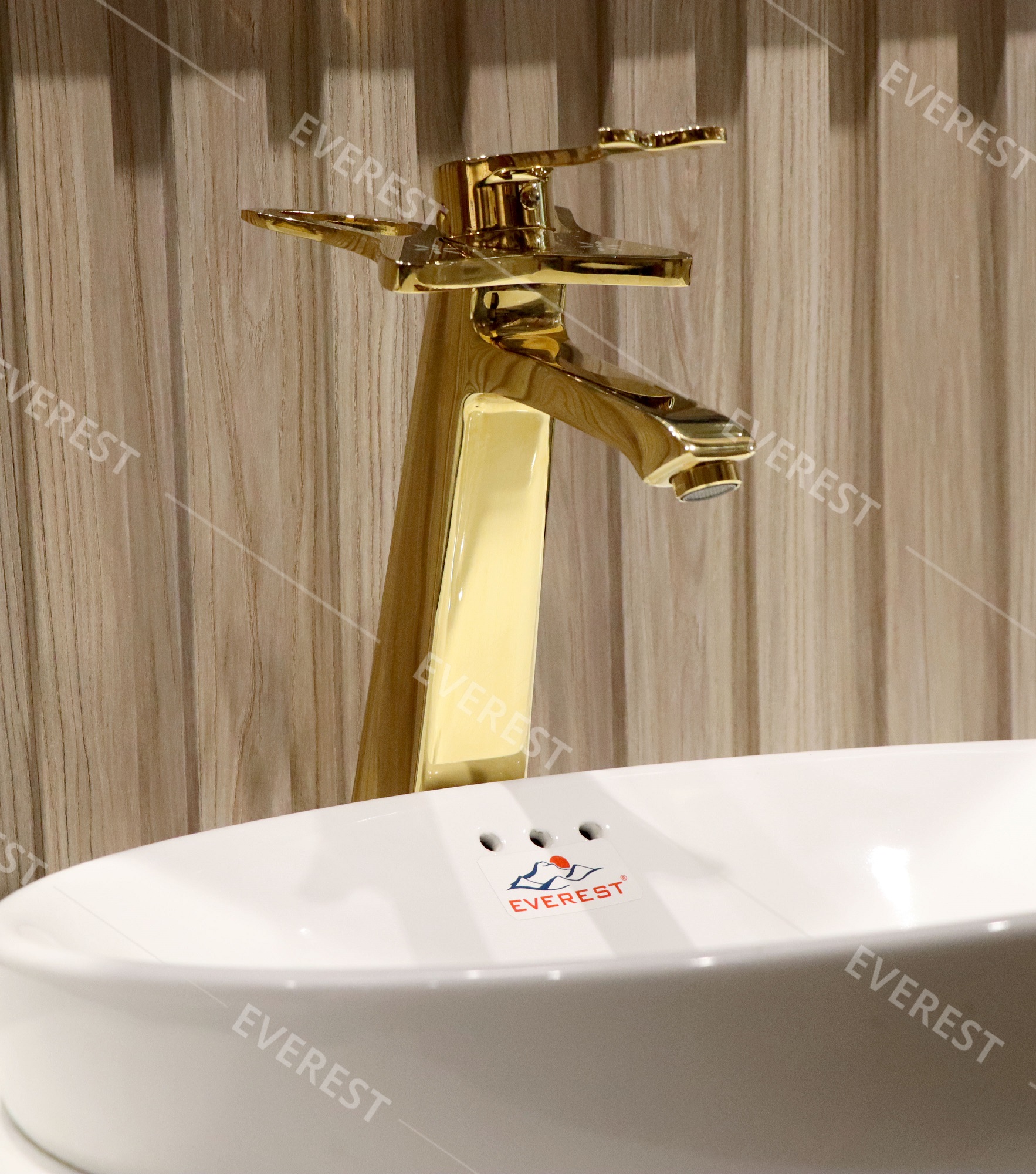 Vòi lavabo mạ vàng 30cm EV-MV20