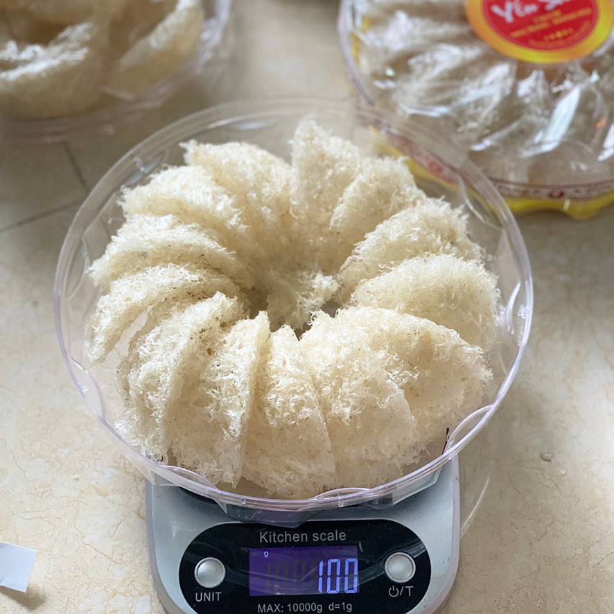 Yến Sào Nguyên Chất Khánh Hòa Đã Được Làm Sạch Hoàn Toàn Từ Tổ Yến Sào Khánh Hòa Nguyên Chất Cao Cấp , Giữ Nguyên Giá Trị Và Công Dụng Của Tổ Yến Sào.