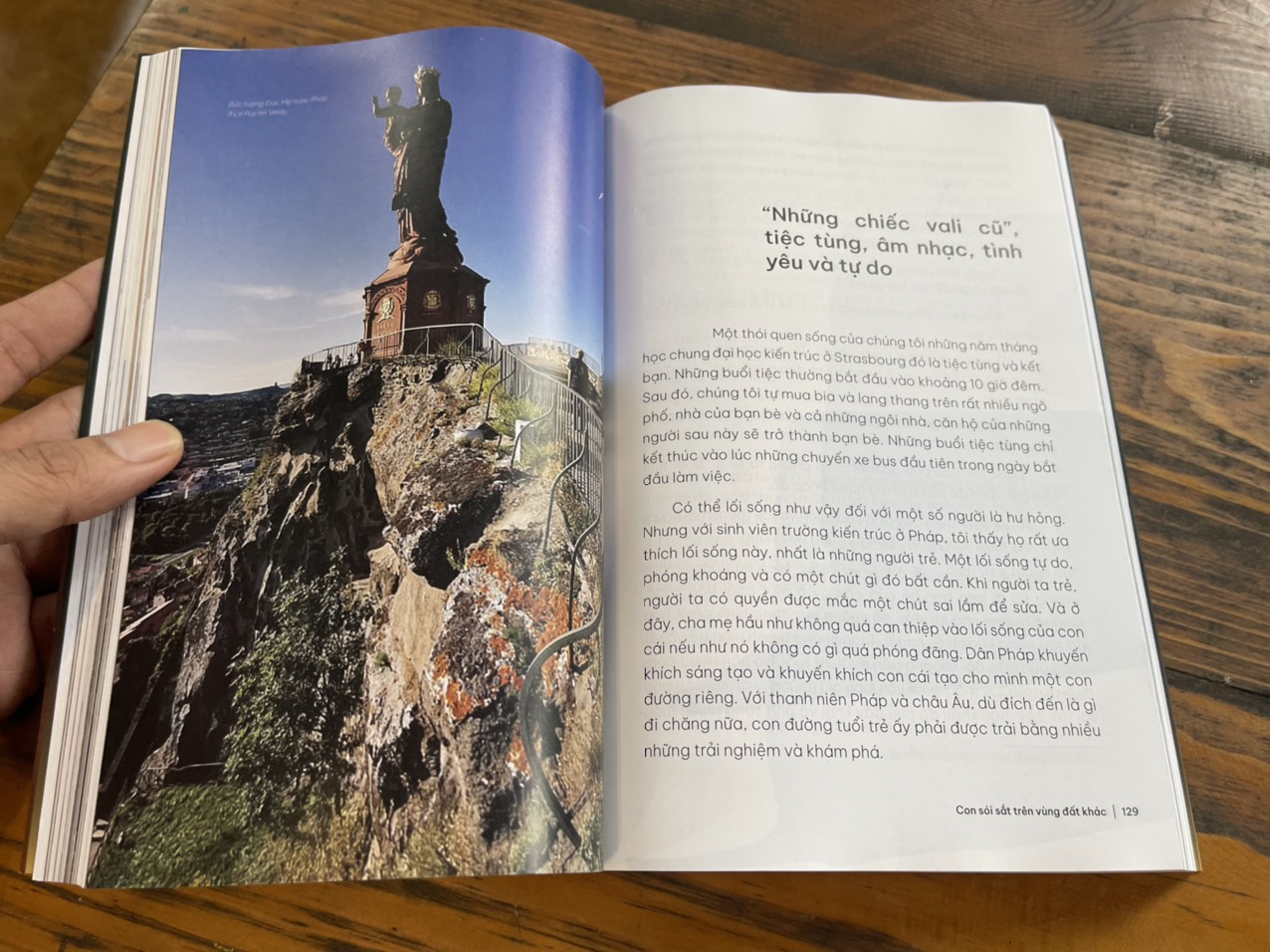 (Sách in màu) CON SÓI SẮT TRÊN VÙNG ĐẤT KHÁC - Châu Âu du ký - Nguyễn Trung Kiên - Nhà xuất bản Thanh Niên