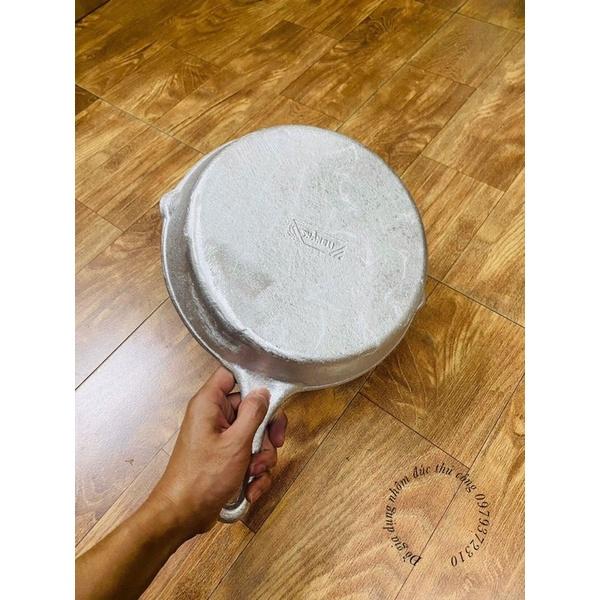 Chảo gang có tay cầm đúc thủ công kiểu Nhật size 19.5cm và 25cm- chiên, rán, đổ bánh xèo …