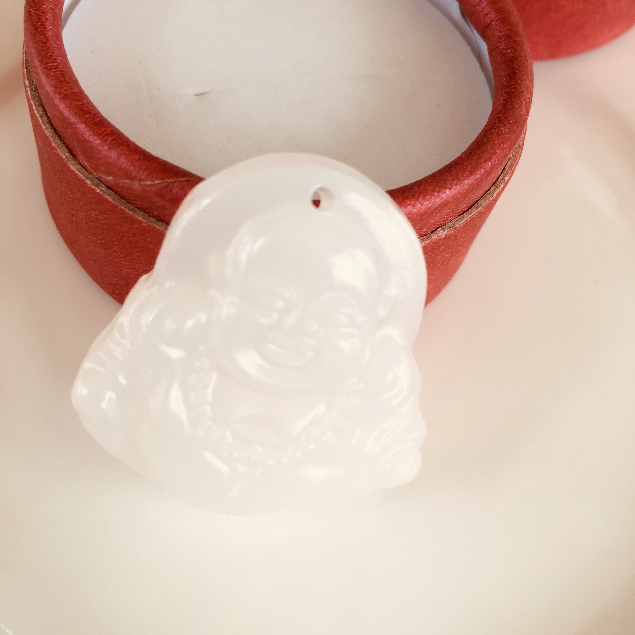 Combo mặt dây chuyền hình Phật, Đá cẩm Thạch, Dòng Marble Thiên nhiên, kèm BẢN PHOTOCOPY GIẤY KIỂM ĐỊNH SJC, kèm dây đeo chỉ đỏ, kèm hộp đựng cung hỷ lót gấm/ lụa