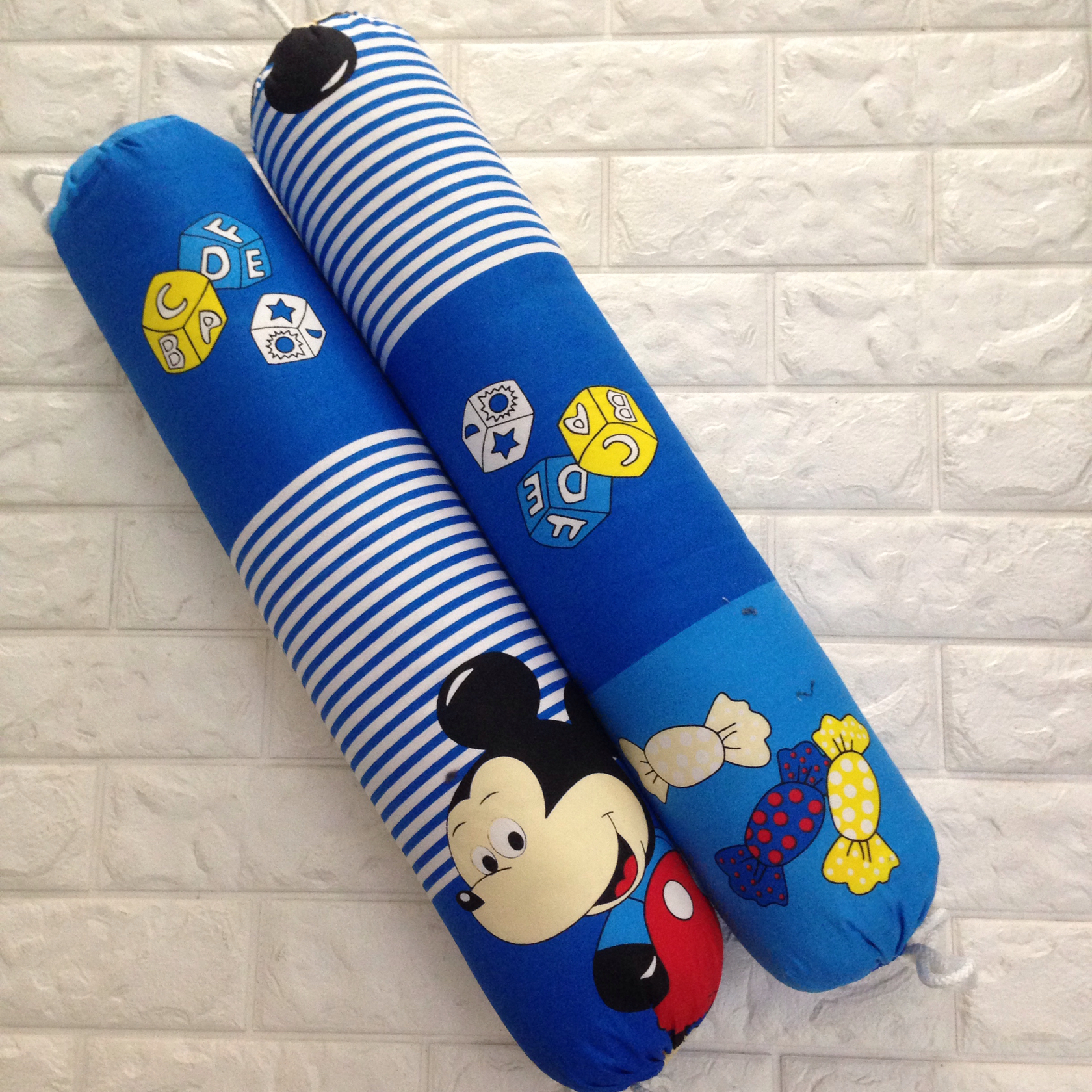 Set 2 gối ôm cho bé họa tiết ngẫu nhiên