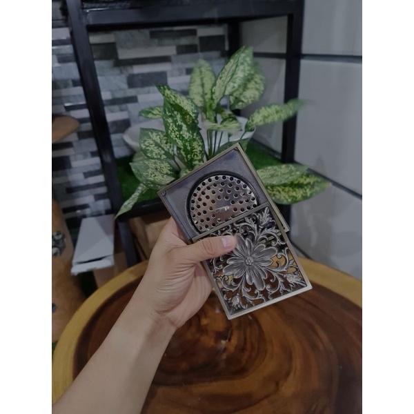 Phểu thoát sàn đồng thau hoa văn