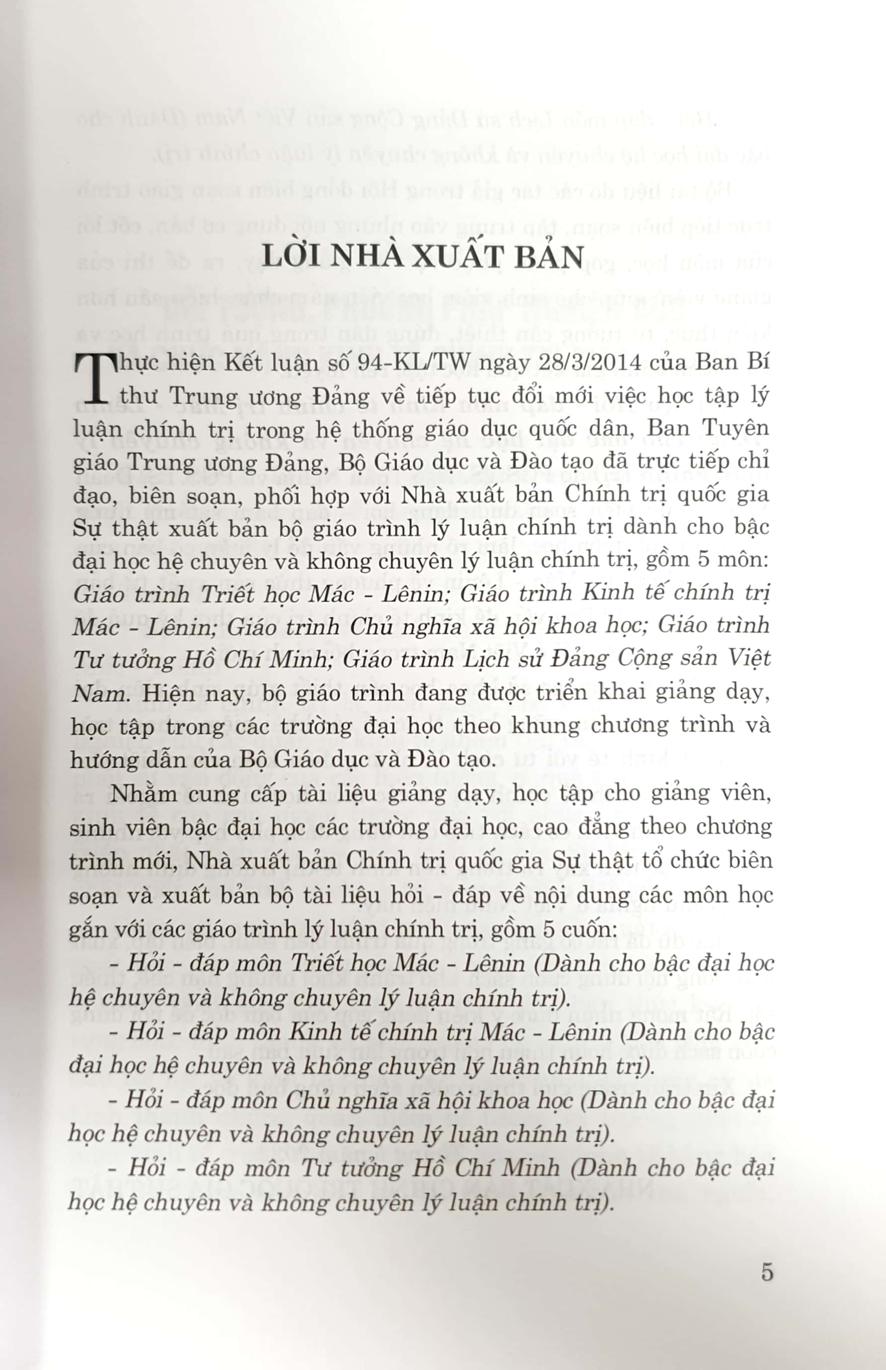 Hỏi - đáp môn Kinh tế chính trị Mác - Lênin (Dành cho bậc đại học hệ chuyên và không chuyên lý luận chính trị)