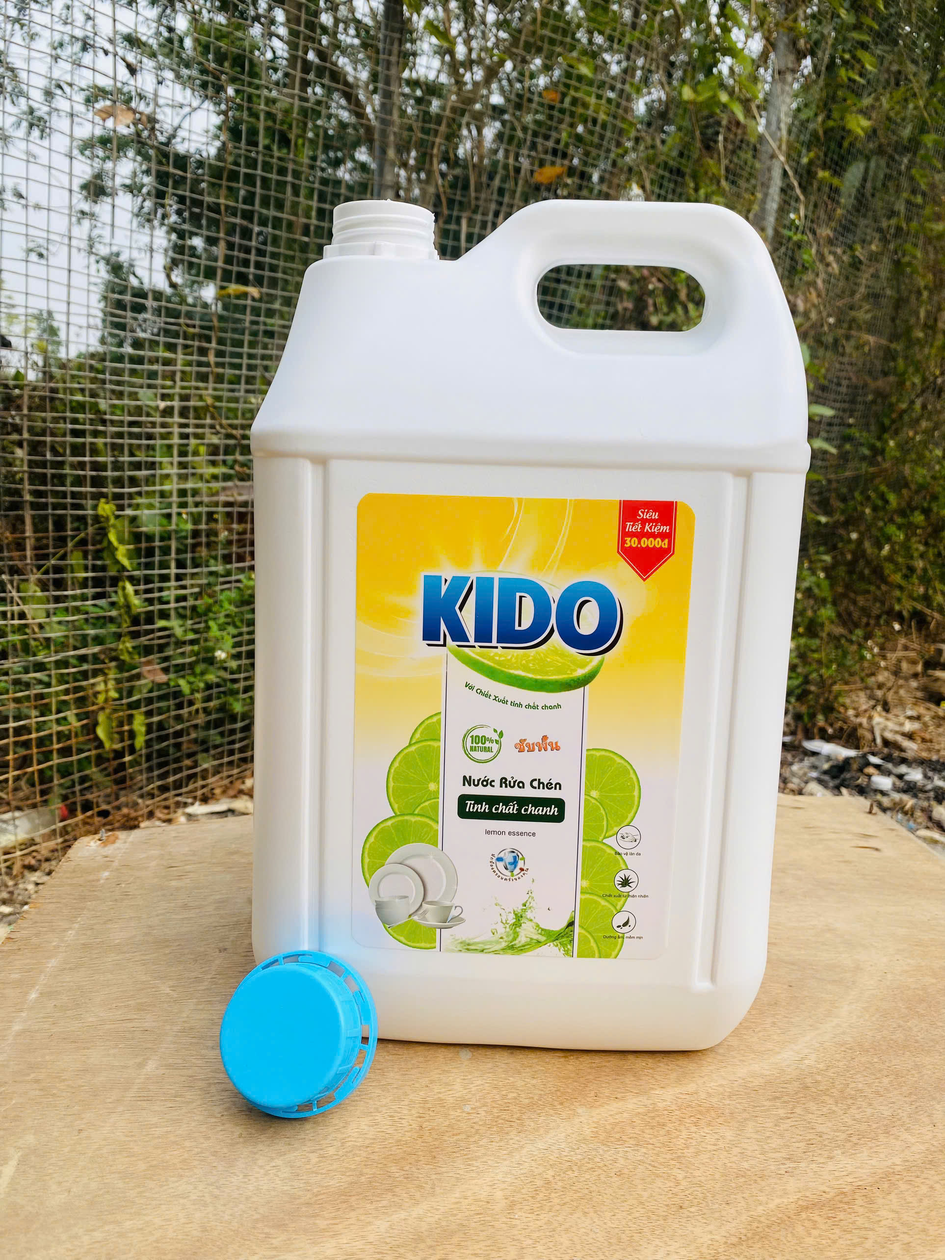 Nước Rửa Chén Kido Hương Chanh 10 Lít – Giải Pháp Hoàn Hảo Cho Bữa Ăn Cả Gia Đình