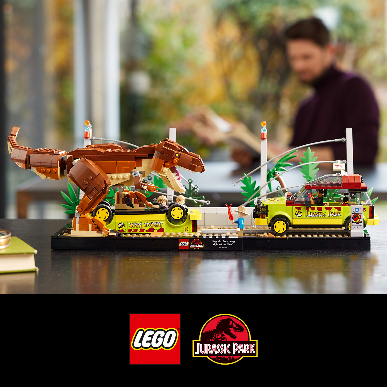 LEGO JURASSIC WORLD 76956 Khủng Long Bạo Chúa Xổng Chuồng (1212 chi tiết)