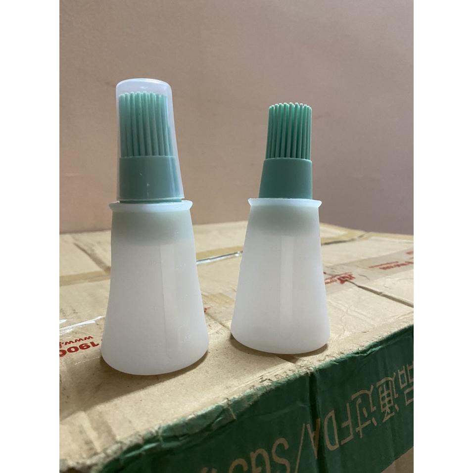 Bình Đựng Dầu Có Chổi Quét Dầu Silicon Chịu Nhiệt Cao Tiện Lợi