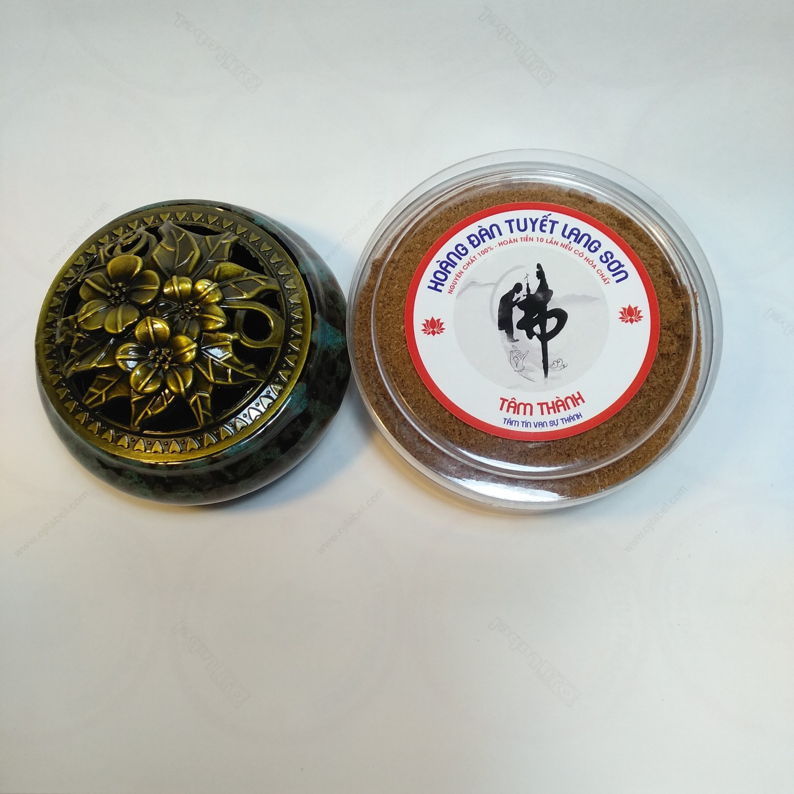 Bột gỗ Hoàng Đàn cao cấp 250g