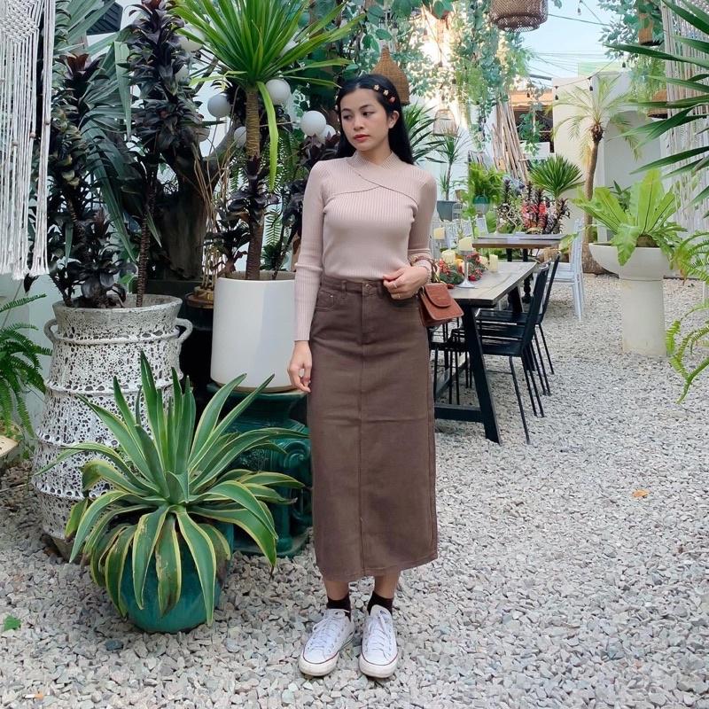 Áo len gân cổ chéo