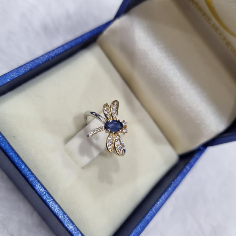 Nhẫn Đính Đá Sapphire thiên nhiên hình chuồn chuồn Free Size - MOON Jewely