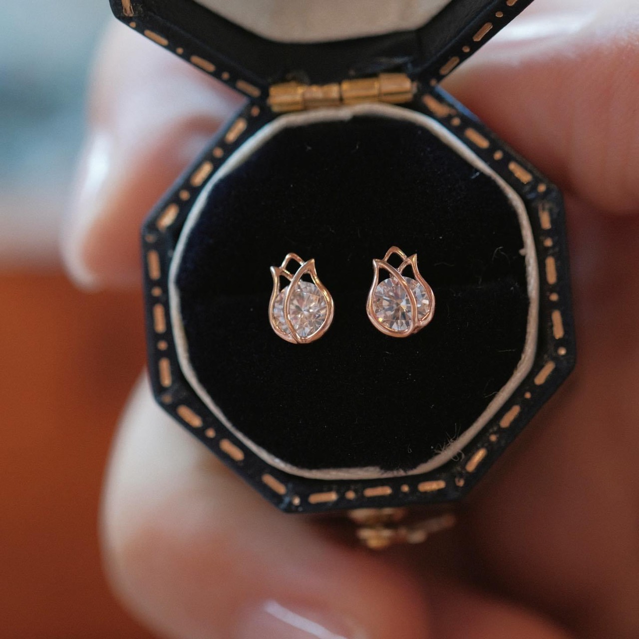 Bông Tai Vàng 14KR - MOON Jewelry