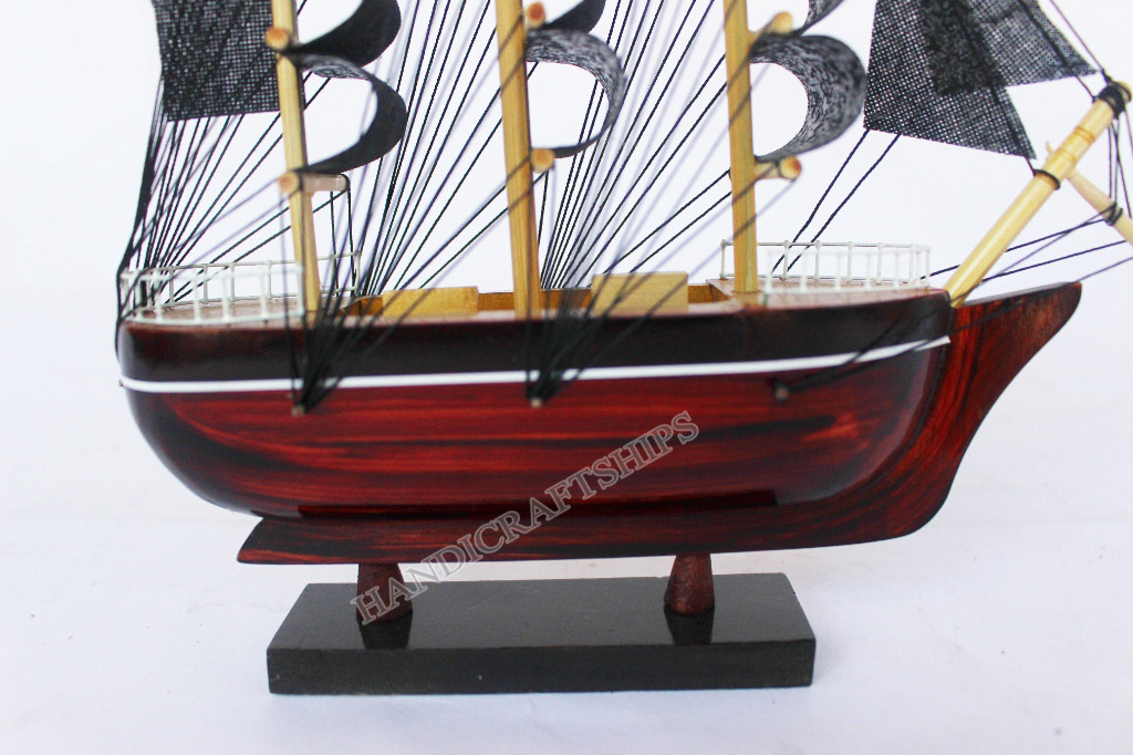 Mô Hình Thuyền Buồm mini màu đen 20cm