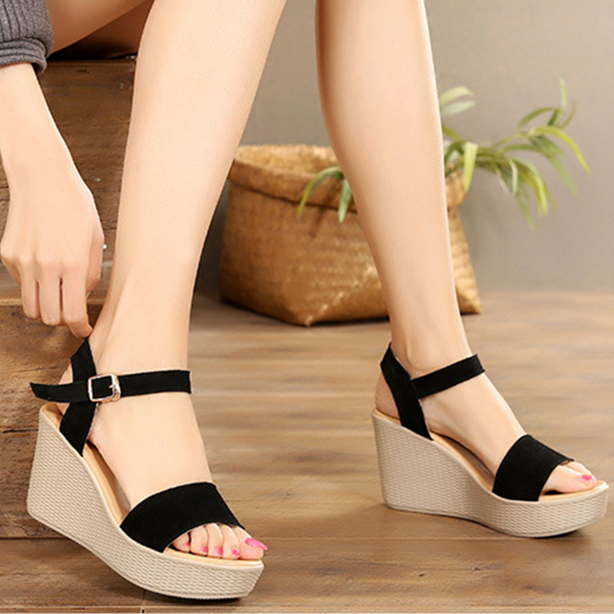 Giày sandal cao gót đế xuồng ZUNI quai ngang đen nhung cao 9cm ZU0018