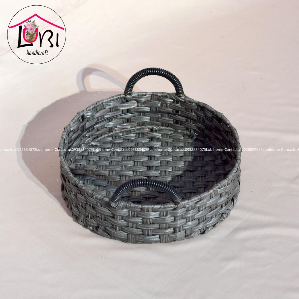 Lubihandicraft - Khay tròn đựng đồ đan dây nhựa quai cầm đen - xinh xắn
