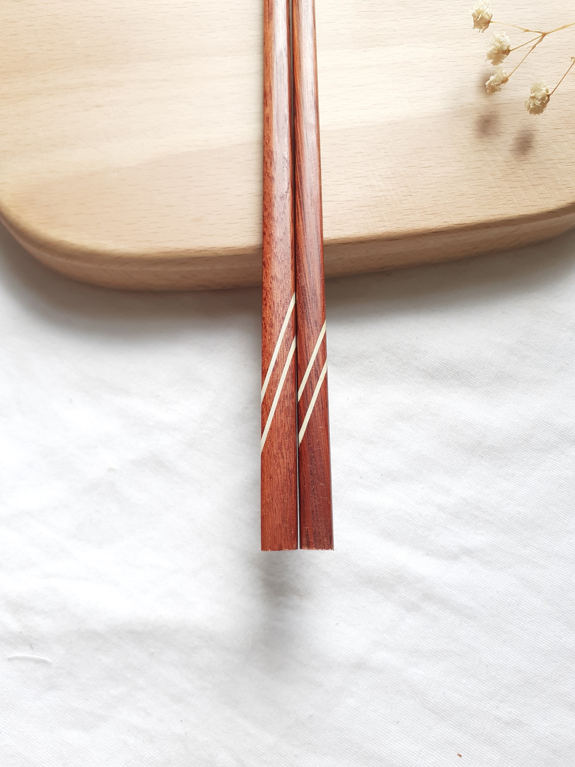 Đũa gỗ trắc đỏ cao cấp 24.5 cm - Bộ 5 đôi