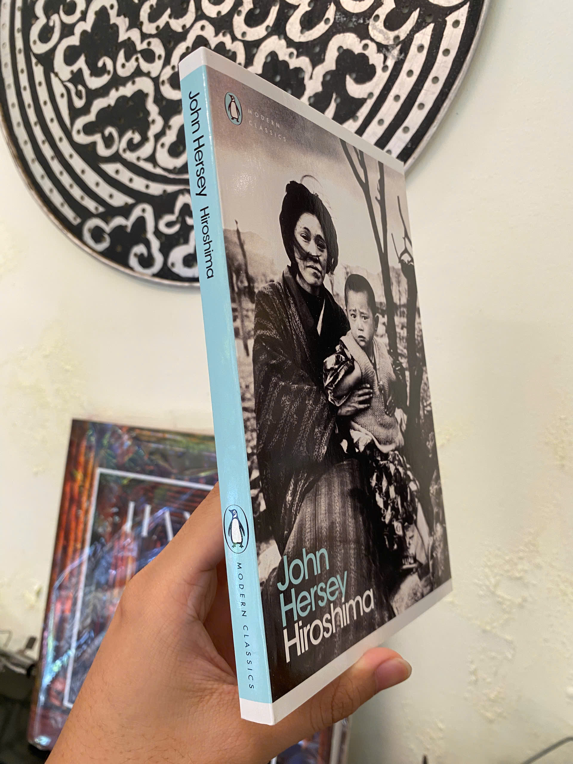 Sách - Hiroshima by John Hersey | Penguin Modern Classics - Historical English Book